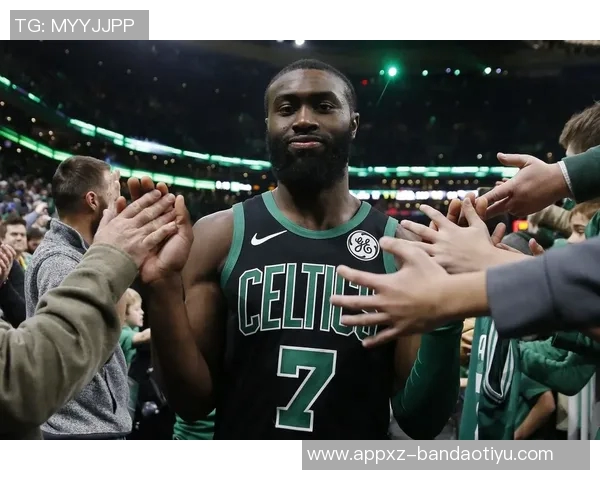 杰伦布朗单节15分创赛季新高米切尔东契奇等紧随其后 杰伦布朗单节15分创赛季新高米切尔东契奇等紧随其后