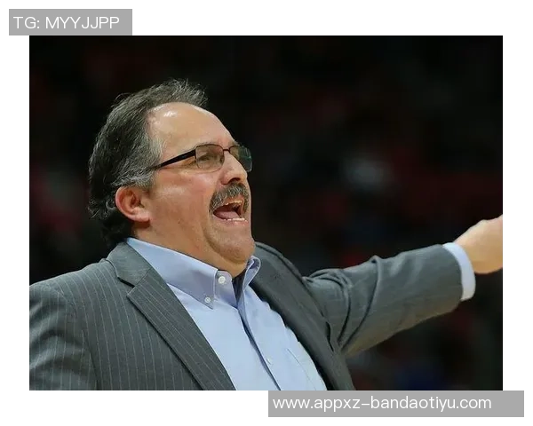 斯坦范甘迪称太阳顾问克利福德赞布克为杰出领袖之一